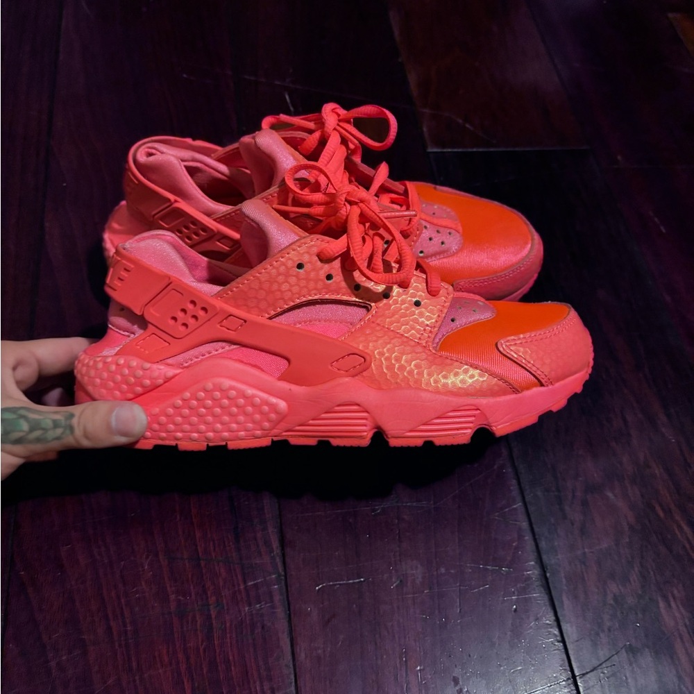 Hot Pink Nike Huarache